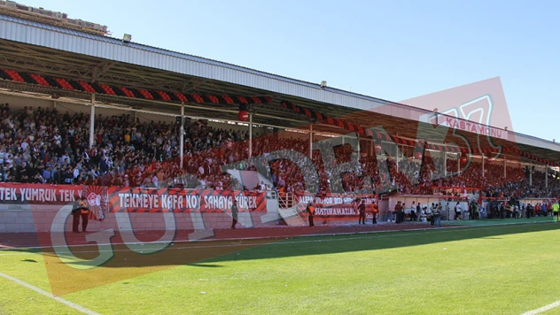 Stad, hınca hınç doldu