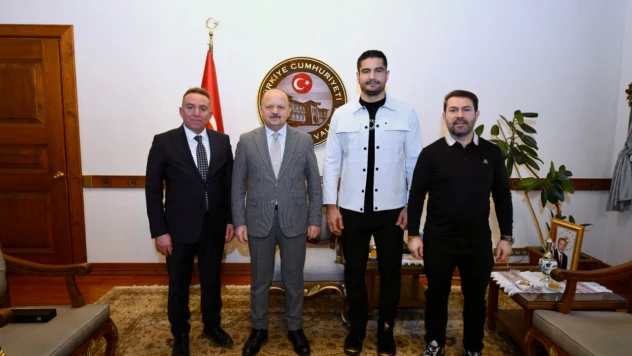 Taha Akgül'den, Vali Dallı'ya Ziyaret