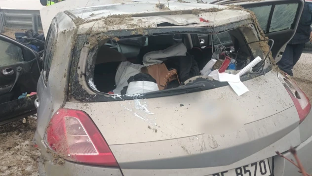 Takla Atan Otomobilin Sürücüsü Yaralandı