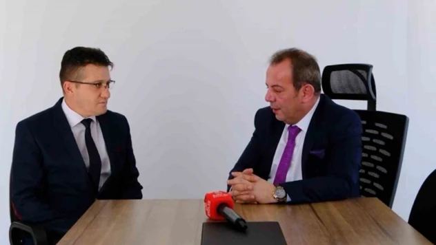Tanju Özcan, Görevden Aldığı Müdürden Helallik İstedi
