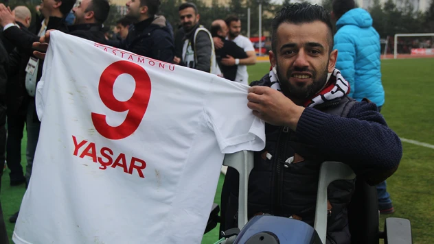 Taraftardan forma mücadelesi
