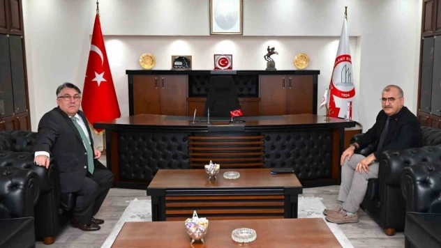Rektör Özölçer'e ziyaret