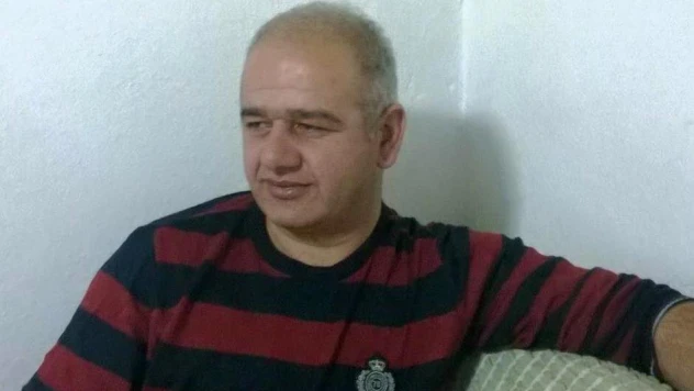 Taş ocağında kafasına kaya düştü