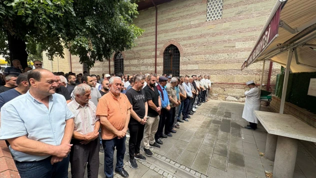 Taşköprü İlçesi Esnaflarından İdris Yamak Son Yolculuğuna Uğurlandı