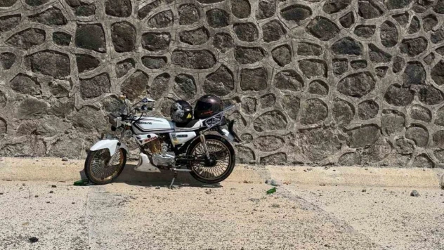 Tekeri Patlayan Motosiklet Metrelerce Sürüklendi