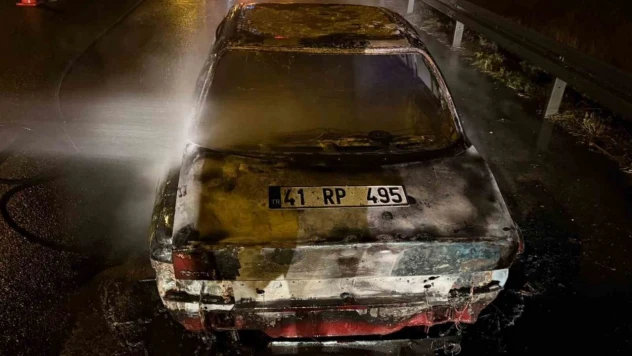 Otomobil Alev Alev Yandı