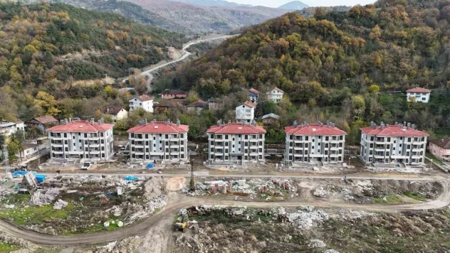 Tır Köyü'ndeki TOKİ Afet Konutlarında Sona Gelindi