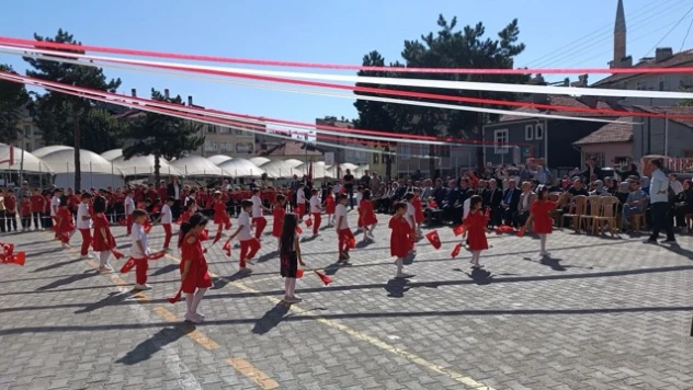 Tosya'da İlköğretim Haftası Kutlandı