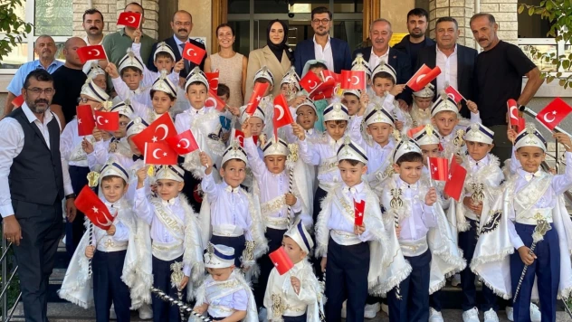 Tosya'da Toplu Sünnet Şöleni Düzenlendi