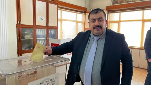 Tosya Marangozlar Odası'nda Karabıyıkoğlu Güven Tazeledi