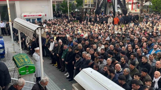 Son Yolculuğuna Uğurlandı