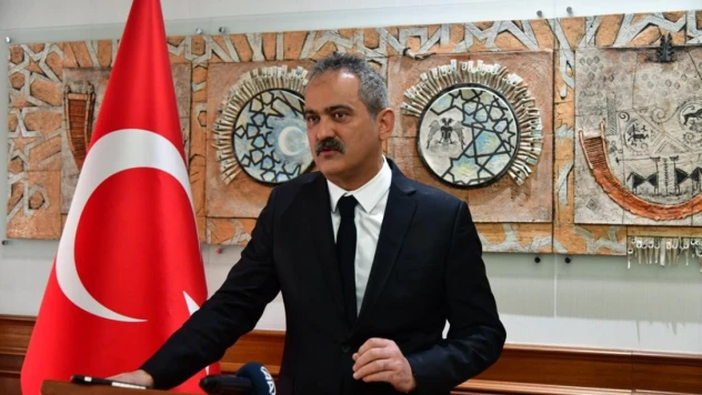 Tüm ülkede okullar tatil edildi