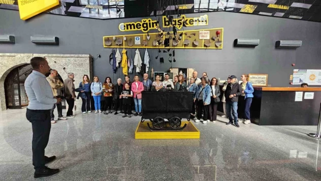 Turistik Karaelmas Ekspresi Zonguldak'a Ulaştı