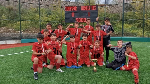 Türkeli BES, 40'ıncı Yılını Şampiyonluklarla Taçlandırdı