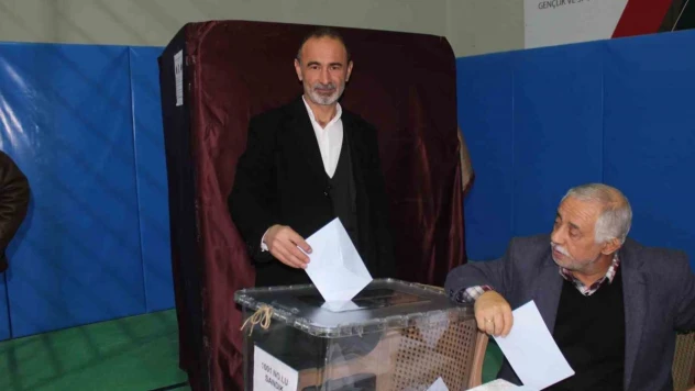 Türkeli Esnaf Odası'nda Ali Karahan Güven Tazeledi