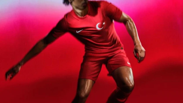 Türkiye Milli Takımlarının Yeni Forması Tanıtıldı