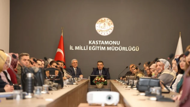Türkiye Yüzyılı Maarif Modeli Kastamonu'da Değerlendirildi