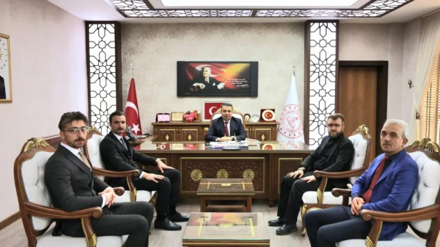 Ülkü Ocakları'ndan İl Milli Eğitim Müdürü Hasan Gümüş'e Ziyaret