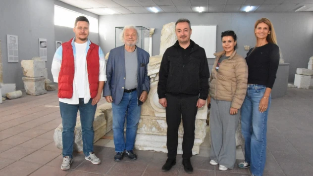 Ünlü Yazar Nedim Gürsel Taşköprü'ye Geldi