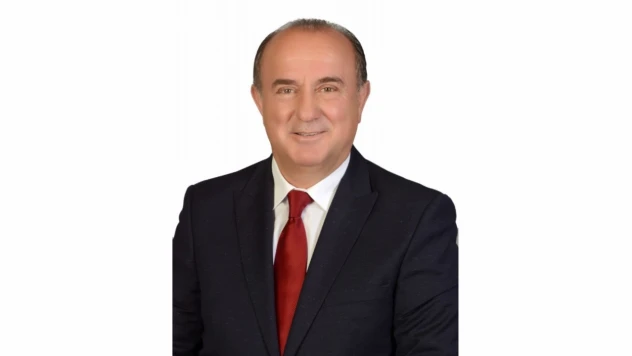 Uzuner: 'Cumhuriyetimizin Değerleriyle Dimdik Durmaya Devam Edeceğiz'