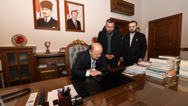 Vali Dallı, AA'nın Oylamasına Katıldı