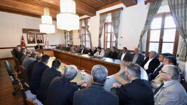 Vali Dallı'ya Muhtarlardan Ziyaret