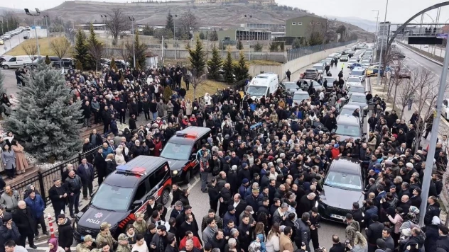 Vali Taşolar'a Çankırılardan Duygusal Veda
