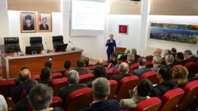 Vatandaş Memnuniyeti ve Liderlik Eğitimleri Tamamlandı