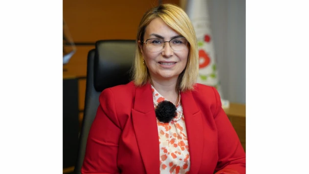 Yasemin Fazlaca, AK Parti'ye Geçti