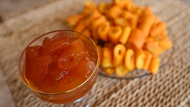 Yaz Aylarının Yeni Gözdesi: Karpuz Kabuğu Reçeli