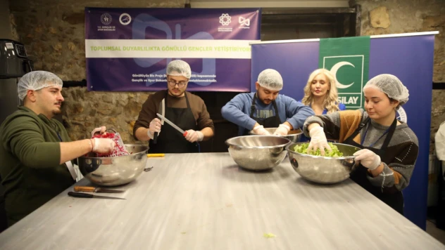 YEDAM Danışanları İçin Yemek Yaptılar