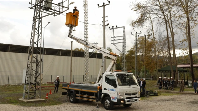 YEDAŞ Çalışanları Zorlu Görevlere Hazırlanıyor