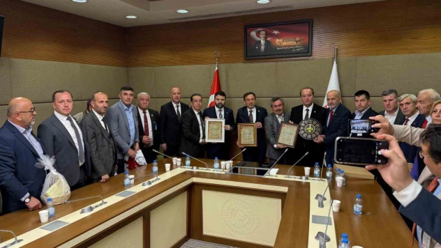 Yenicelilerden Meclis'te Birlik Ve Beraberlik Buluşması