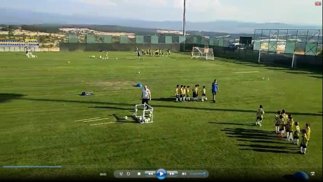 Yeşil Sahalar Cıvıl Cıvıl