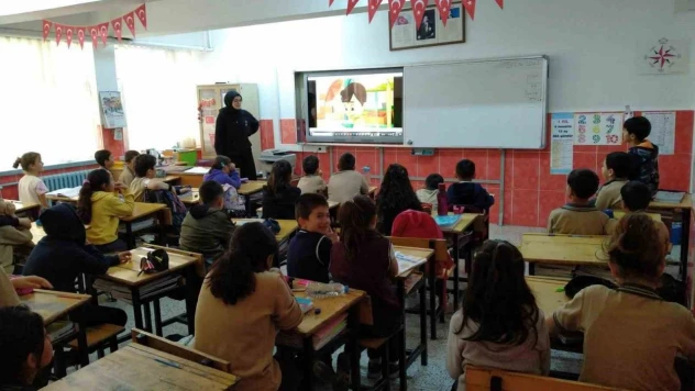 Yeşilay'dan 700 Öğrenciye Eğitim
