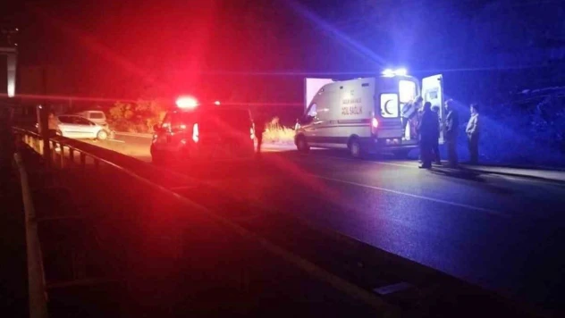 Zonguldak'ta İki Otomobil Çarpıştı