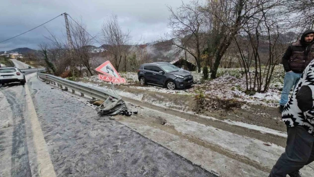 Kar Yağışı Kazayı Beraberinde Getirdi