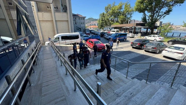 Zonguldak'taki Cinayet Zanlısı Adliyeye Sevk Edildi