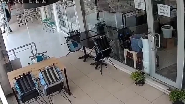 Deprem Anı Kamerada