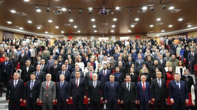 Bakan Yardımcısı Yelkenci: 'Türkçemizi Güçlendirmemiz Gerekiyor'