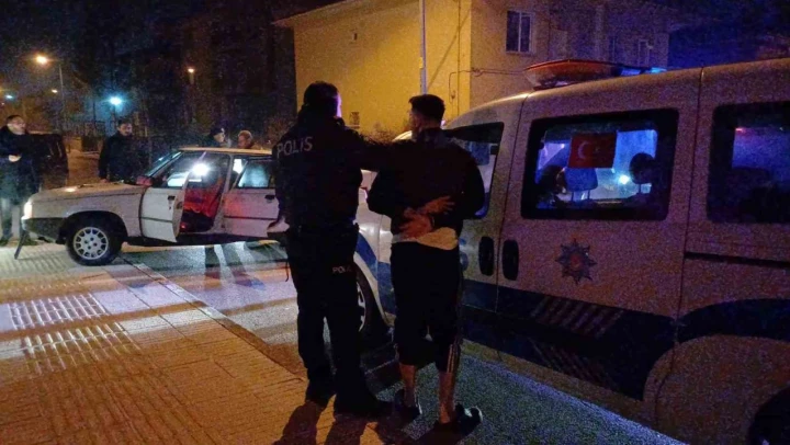 'Dur' İhtarına Uymadı, Ağaca Çarpınca Yakalandı
