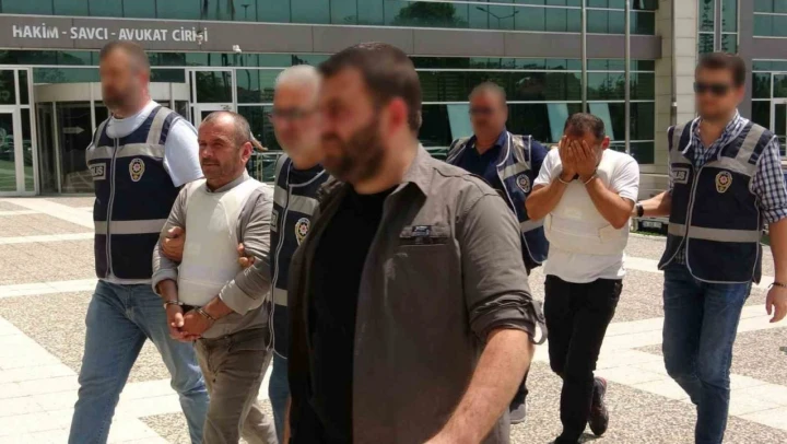 O Cinayette Sır Perdesi Aralanıyor: 2 Şüpheli Adliyede