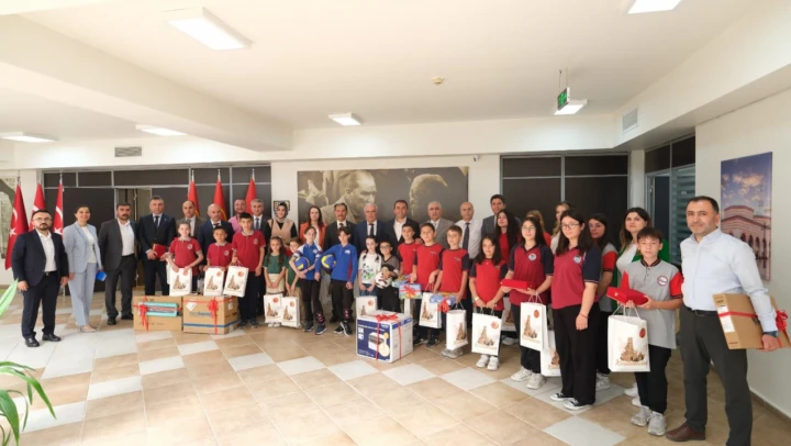 4 Ton 94 Kilogram Atık Topladılar