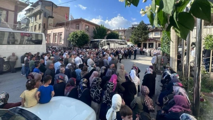 87 hacı adayı uğurlandı