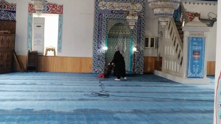 Abana'da Camilerde Temizlik Çalışması