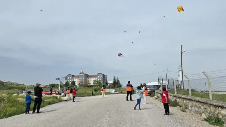 AFAD Gönüllülerinden Uçurtma Şenliği