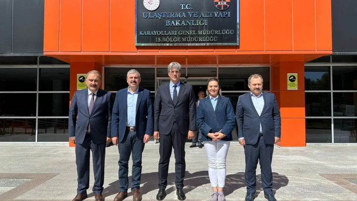 AK Parti'den, Alparslan Eşlik'e ziyaret