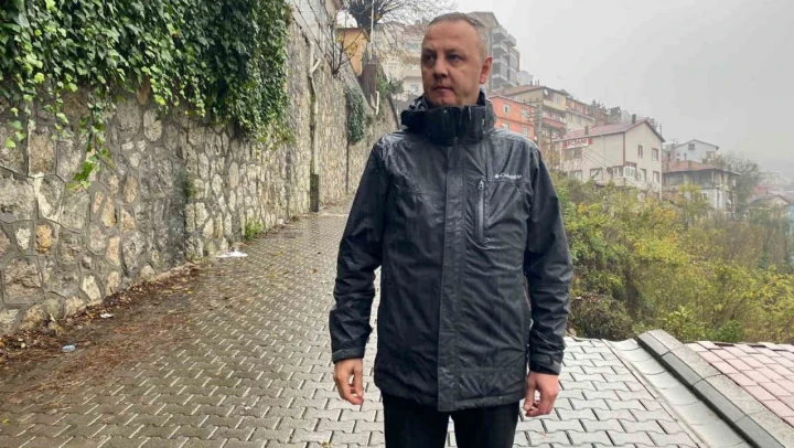 Alan, Hastane Yolundaki Heyelanı İnceledi
