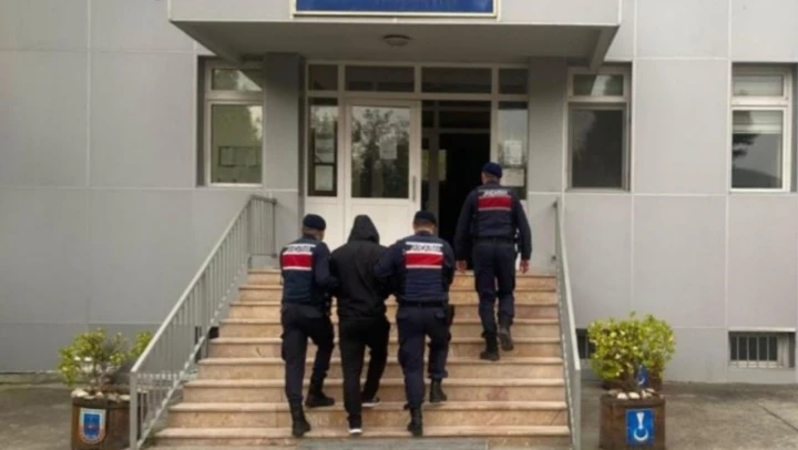 Aranan 12 şüpheli yakalandı