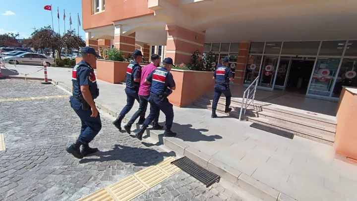 Aranan şahıs yakalandı